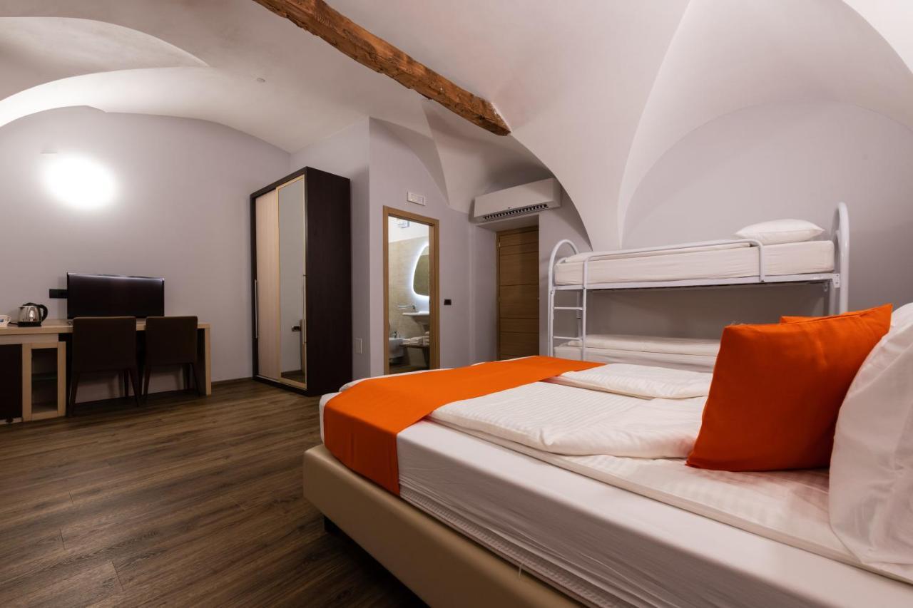 Albergo Casavecchia Tiarno di Sopra Exteriör bild