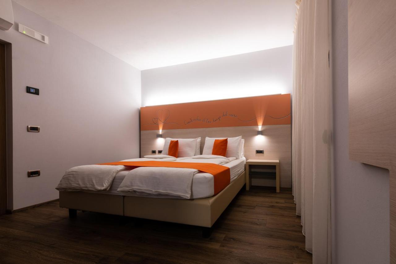 Albergo Casavecchia Tiarno di Sopra Exteriör bild