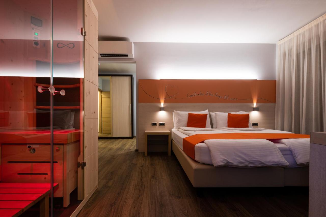Albergo Casavecchia Tiarno di Sopra Exteriör bild
