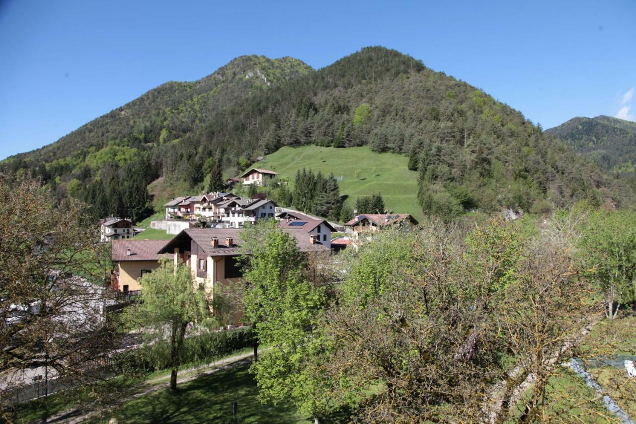 Albergo Casavecchia Tiarno di Sopra Exteriör bild